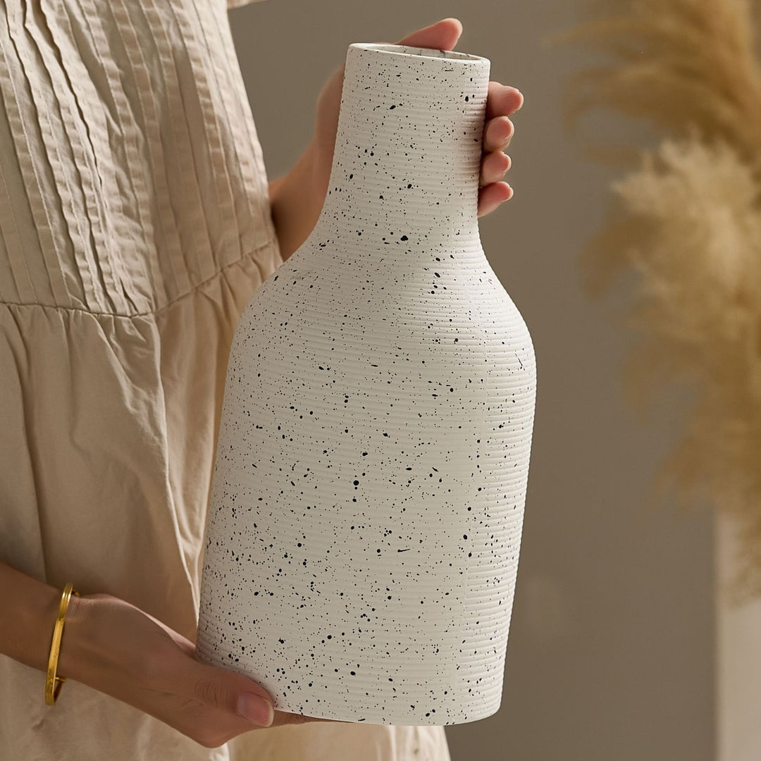 Elegant and Artistic Ceramic Vase Bowlift