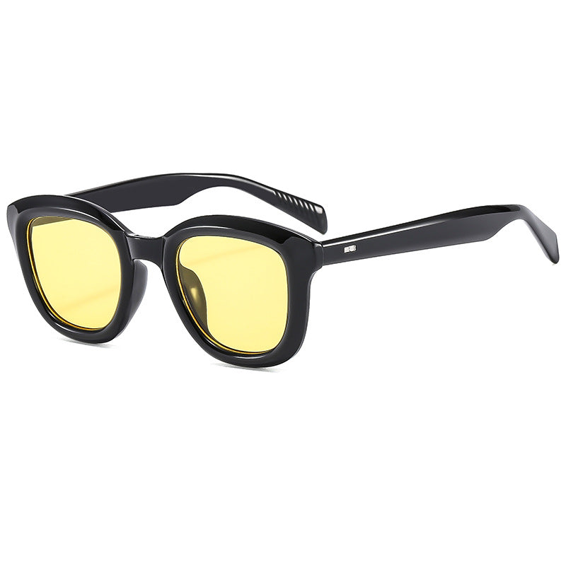 Women’s Fashion Sunglasses in Elegant, Transparent Design Bowlift