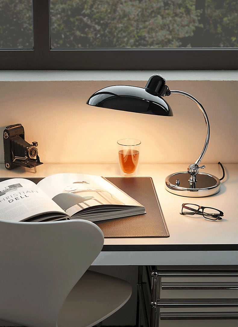 BowLift | Bauhaus KI Classic Table Lamp Replica