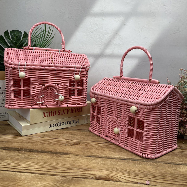 Women's stylish braided basket with rounded roof Bowlift