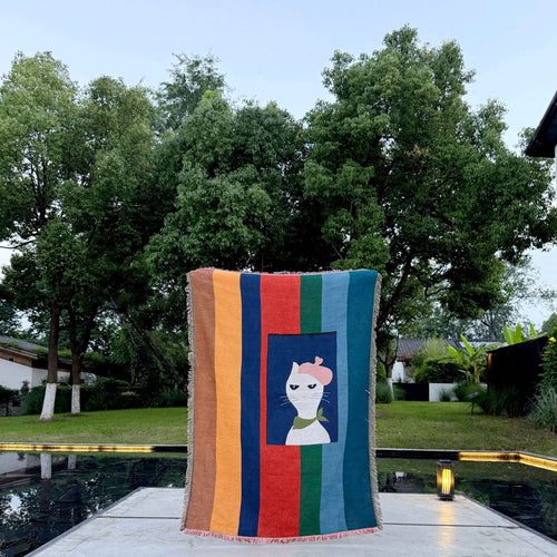 Artistic Cat-Themed Woven Throw Blanket