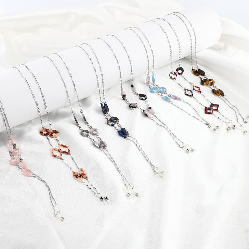 Stylish Eyewear Chain Bowlift
