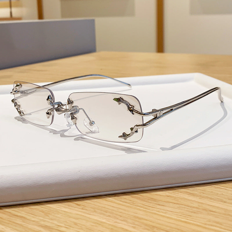 Women's fashionable sunglasses with delicate metal frame and transparent lenses Bowlift