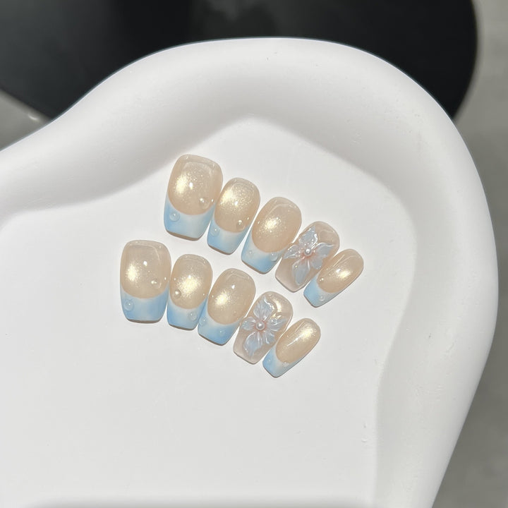 Decorative Press-On Nail Art Set with Floral Design Bowlift