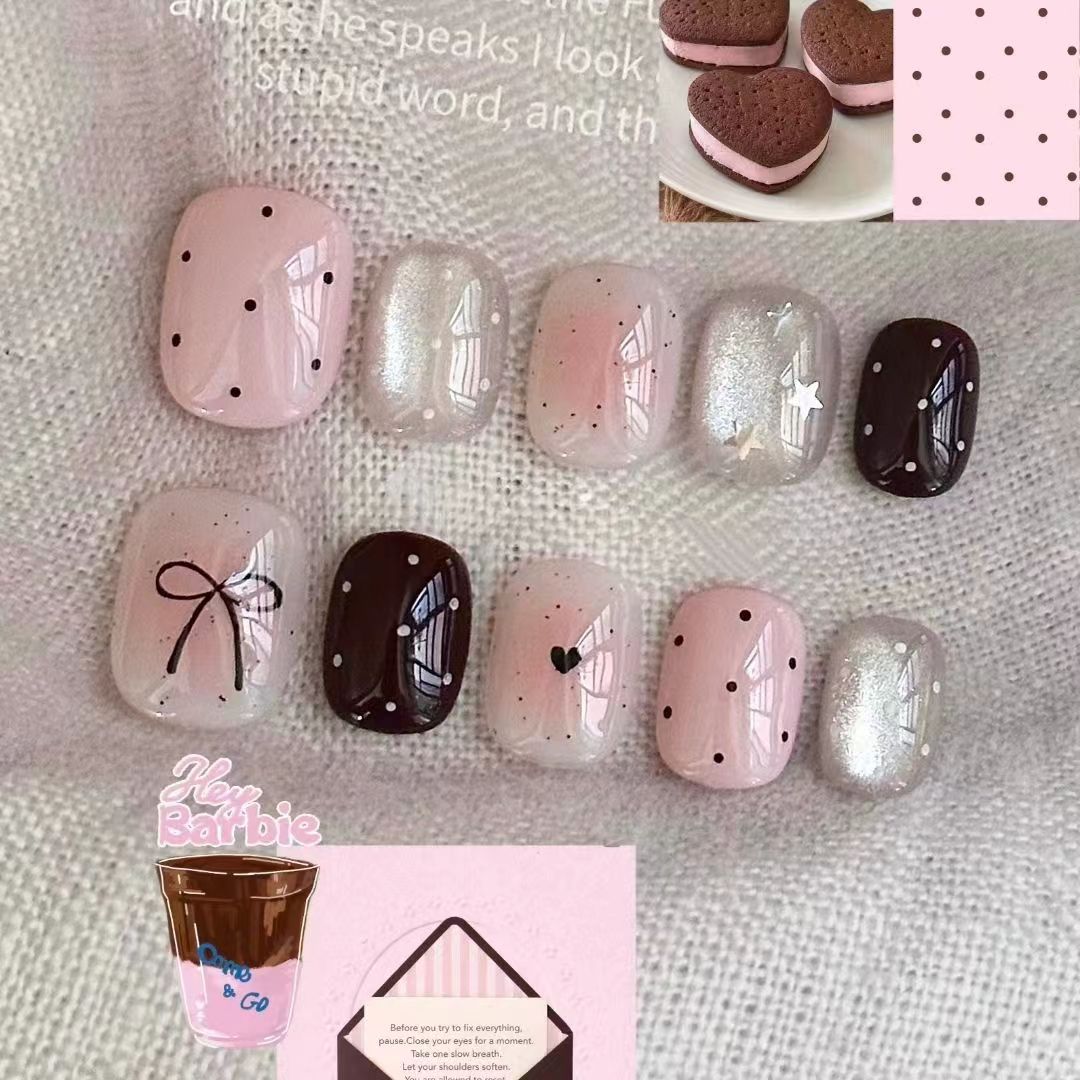 Elegant Press-On Nail Art Set with Bow and Dots Bowlift