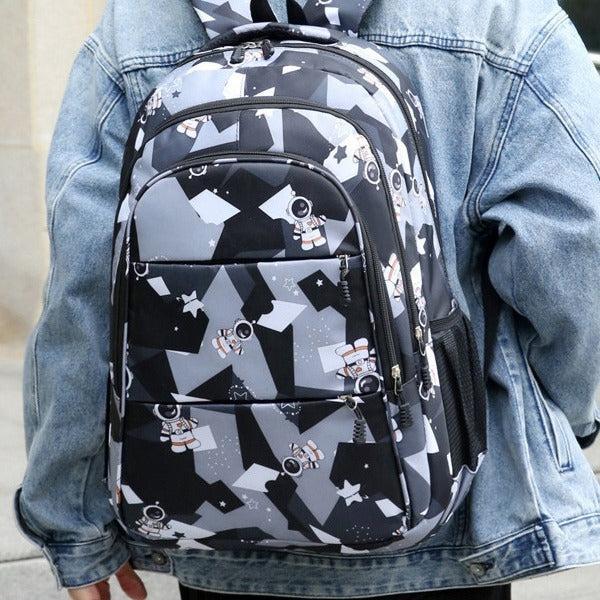 Fashionable school backpack with astronaut motif Bowlift