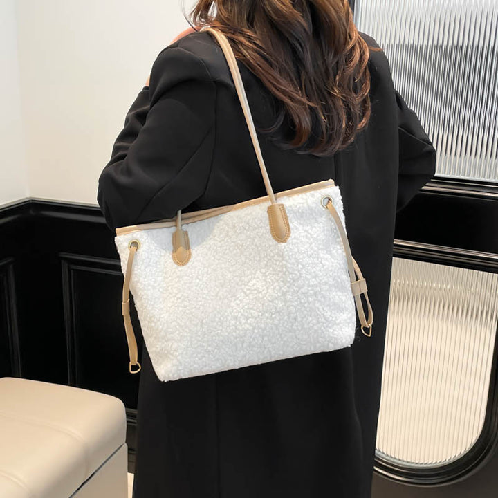 Oversized Faux Fur Tote Bag Bowlift