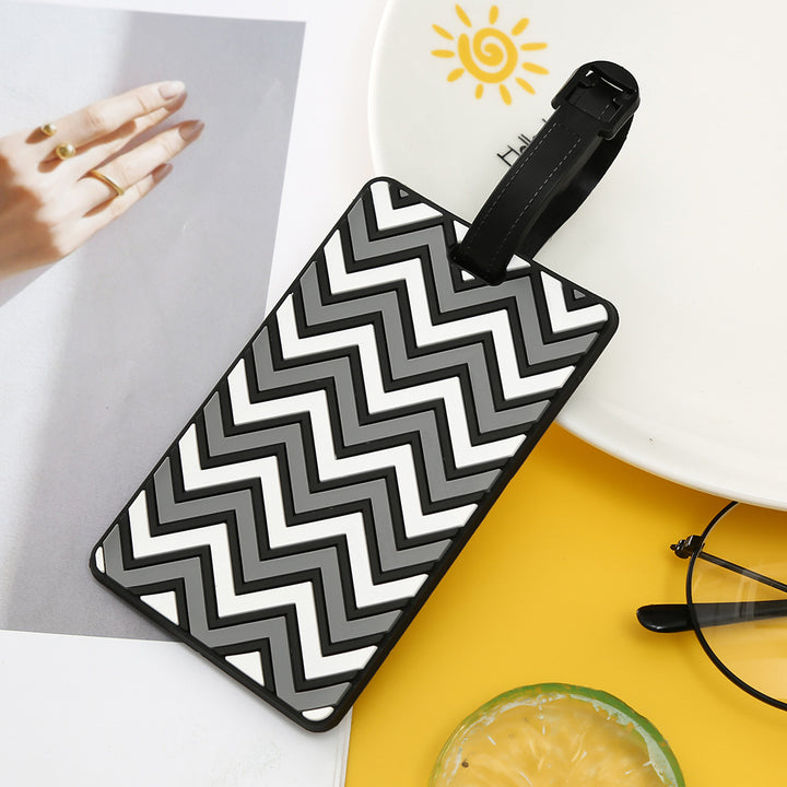 Women's Luggage Tag with Modern Zigzag Pattern Bowlift