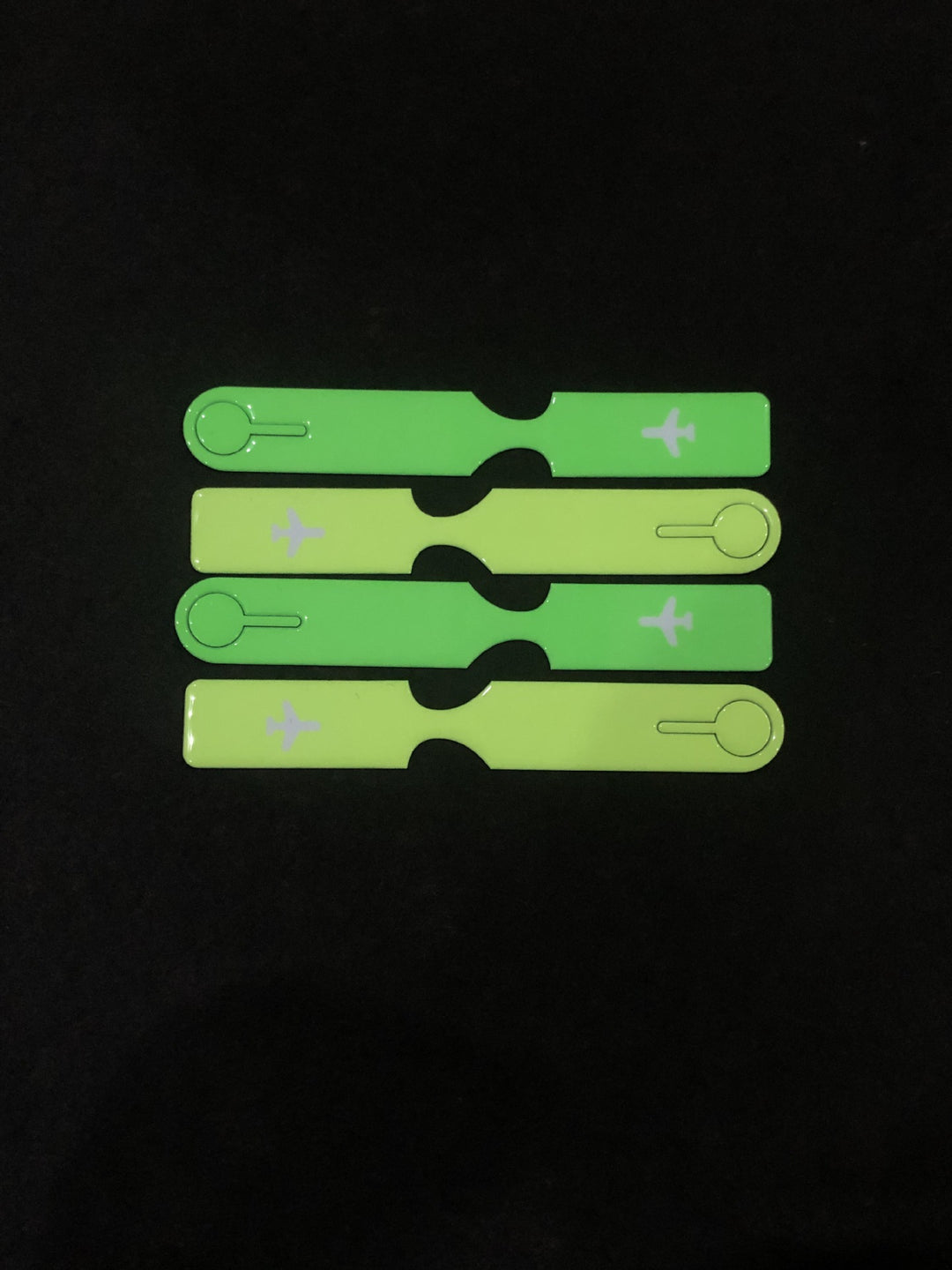 silicone airplane luggage tag with keyring clip and reflective travel ID strap Bowlift