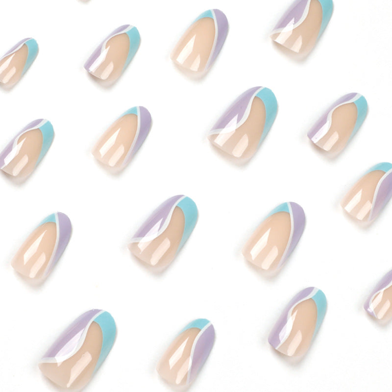 Artful Nail Art with Elegant Design Bowlift
