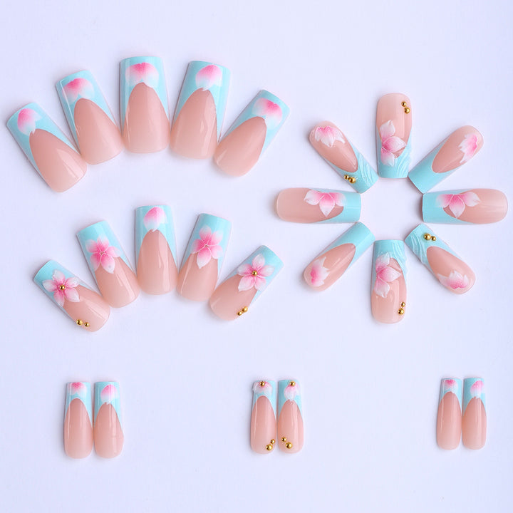 Artificial nails with floral motifs and modern design Bowlift