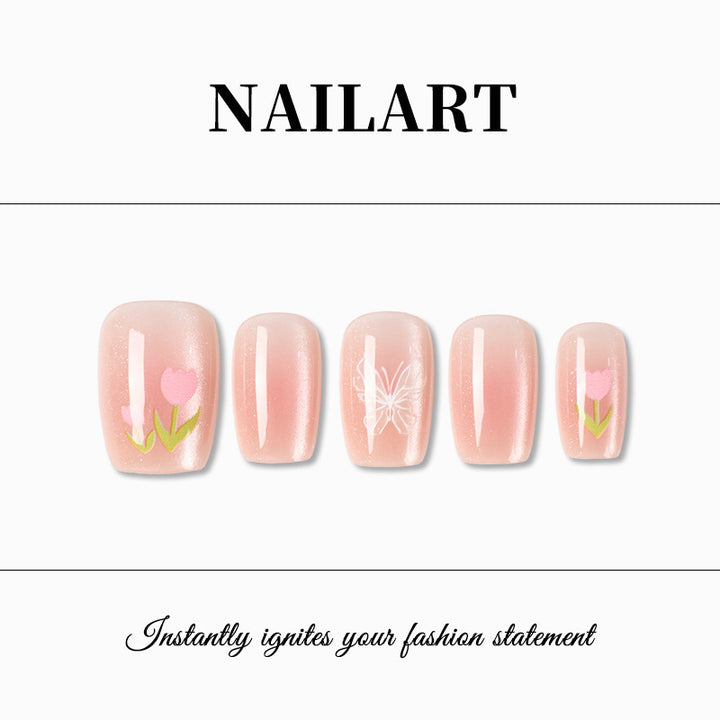 Artistic Press-On Nail Set with Floral Accents Bowlift 1787395327