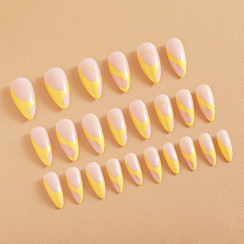 Nail set with elegant French tips Bowlift