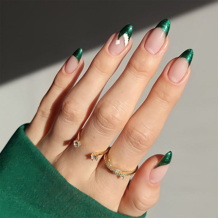 Stylish Nail Art Bowlift
