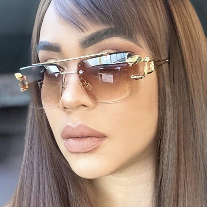 Women's square sunglasses with elegant decorative details Bowlift