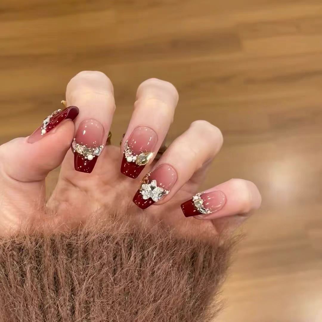 Artistic Themed Press-On Nails Bowlift
