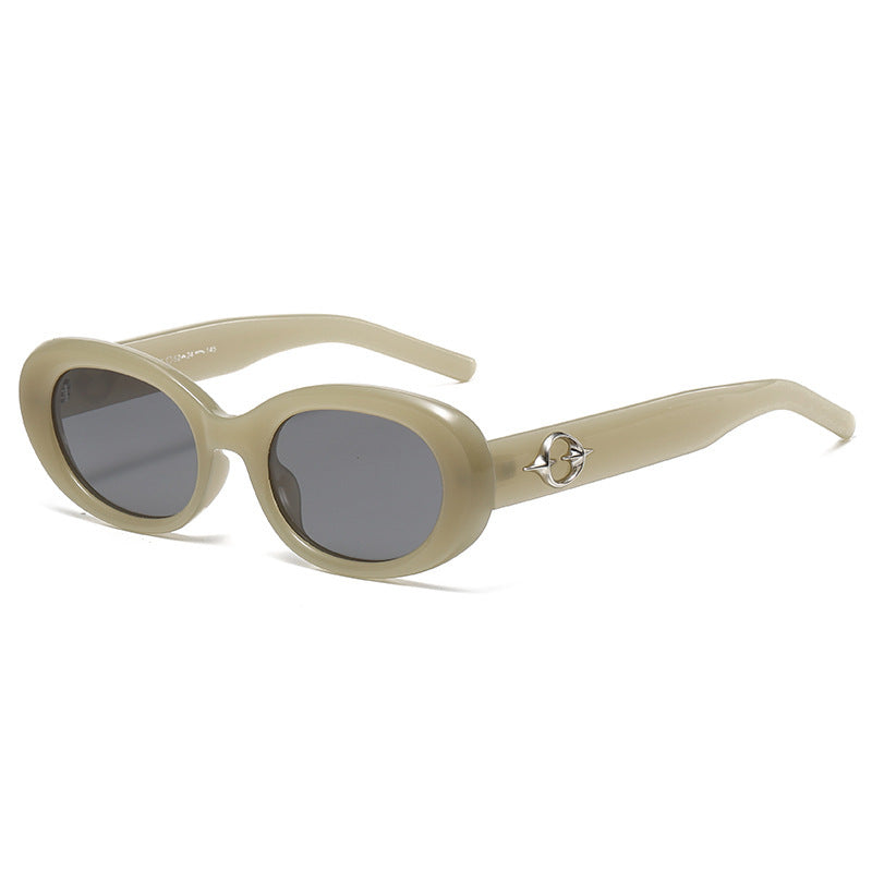 Retro-Inspired Oval Frame Sunglasses Bowlift