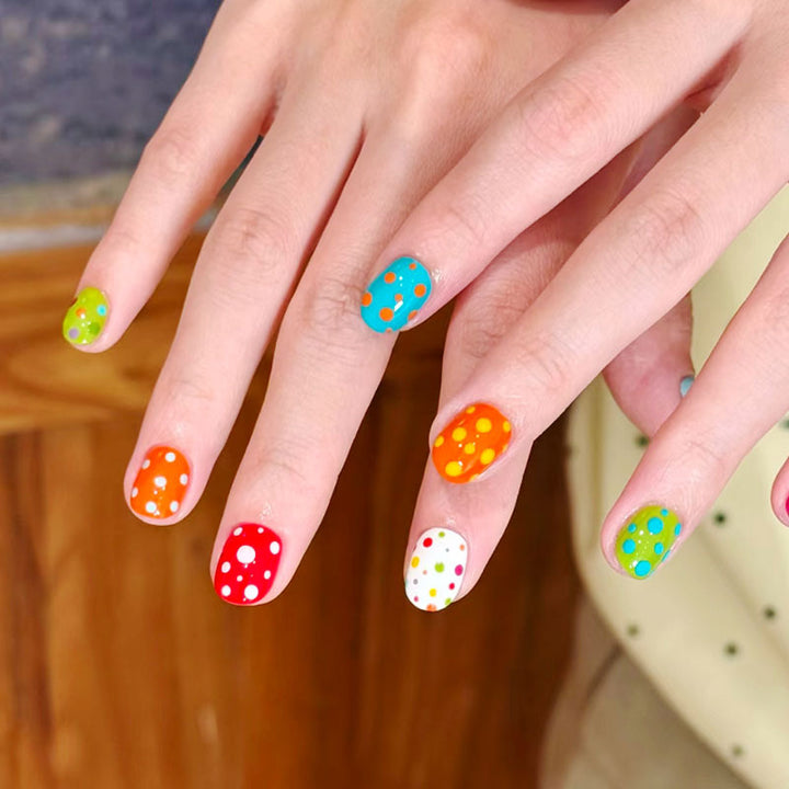 Artistic Cat-Themed Press-On Nail Art Set Bowlift