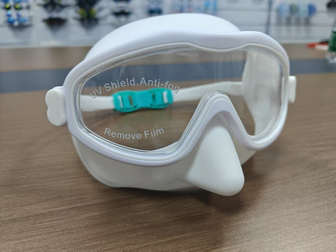 Uv-Protect Dive Mask with Anti-Fog Technology Bowlift