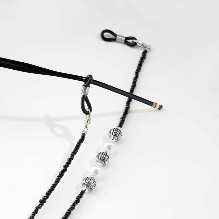 Artisanal Beaded Eyewear Chain Bowlift