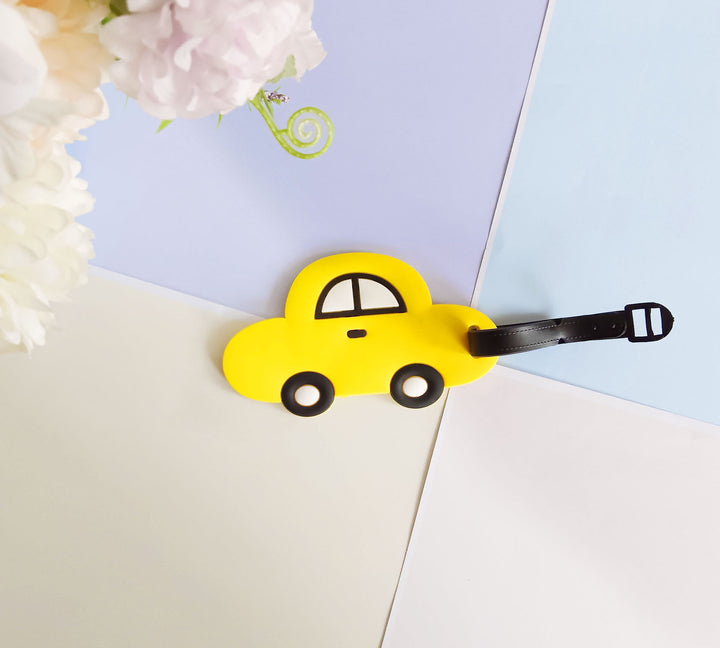 Unisex Luggage Tag in Creative Strawberry Design Bowlift