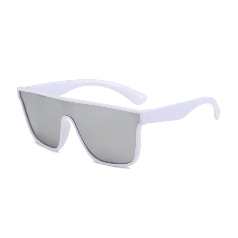 Women's sporty sunglasses with wide frame and polarized lenses Bowlift