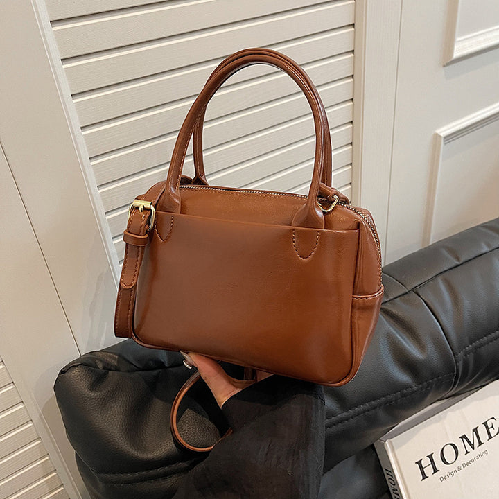 Luxurious Structured Leather Handbag Bowlift