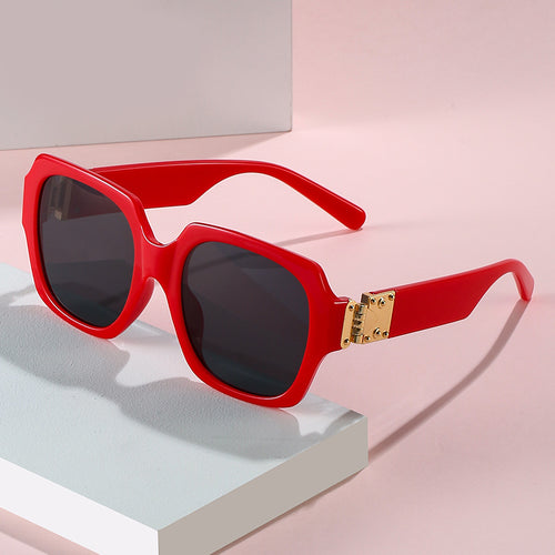 Women's fashionable oversized sunglasses with luxurious metal elements Bowlift