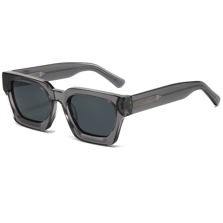 Women's designer sunglasses with modern, square frame and UV protection Bowlift