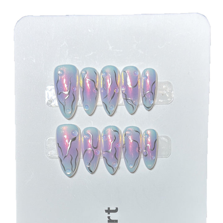 Iridescent Press-On Nail Set Bowlift