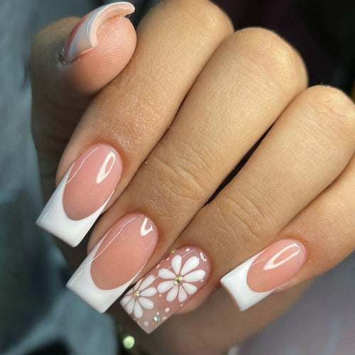 Elegant Floral Accent Nail Art Extensions Bowlift