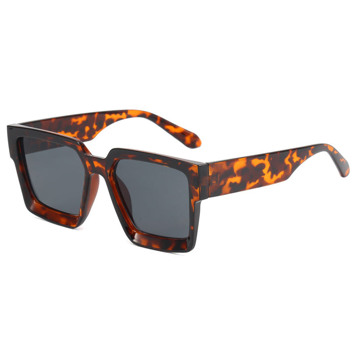 Ladies Oversized Sunglasses with Fashionable Transparent Frame Bowlift