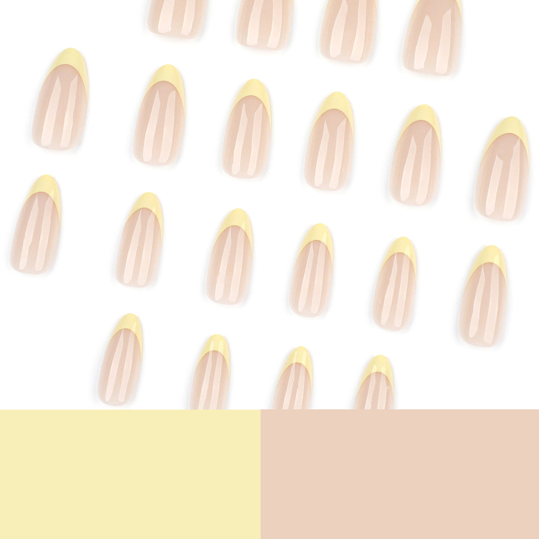 Elegant Nail Art with Gradient and Shine Bowlift