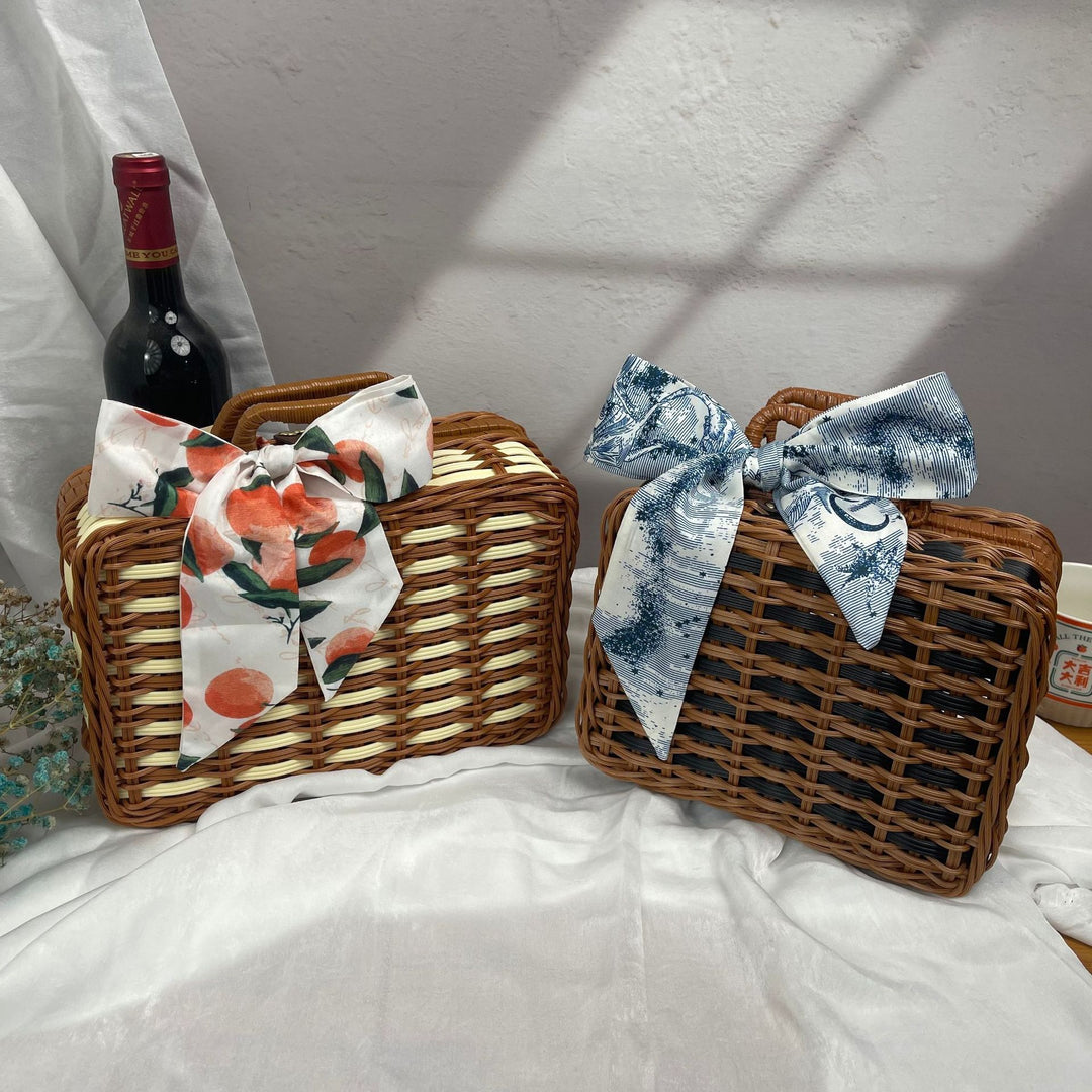 Women stylish picnic basket Bowlift