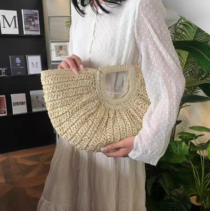 Handbag with Unique Fold Structure Bowlift