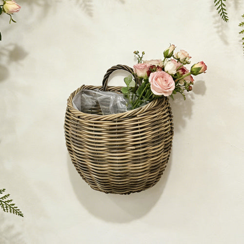 Handcrafted storage basket Bowlift