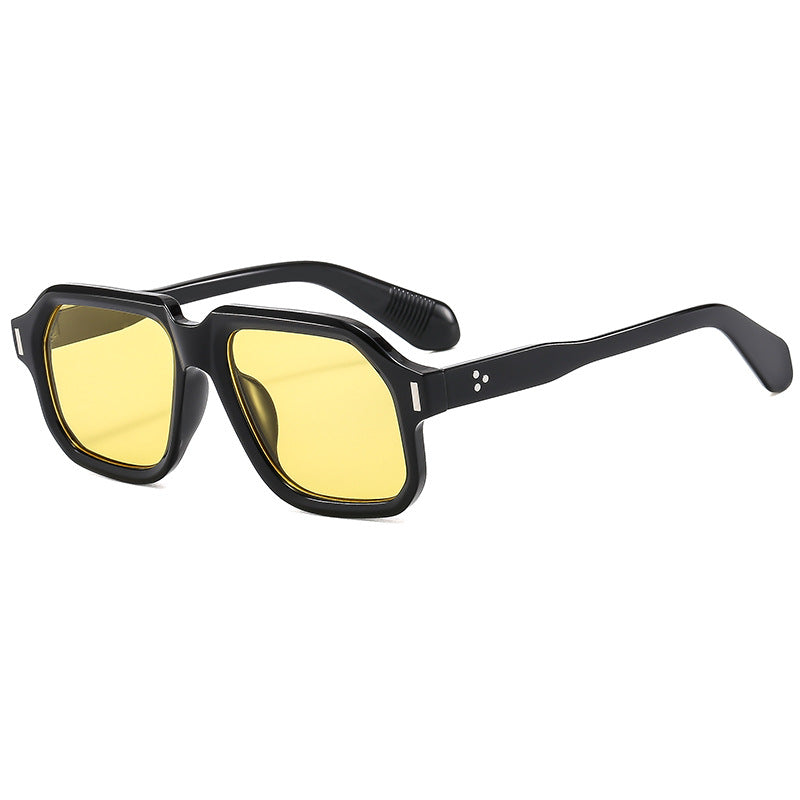 Ladies Elegant and Stylish Sunglasses in Modern Design Bowlift