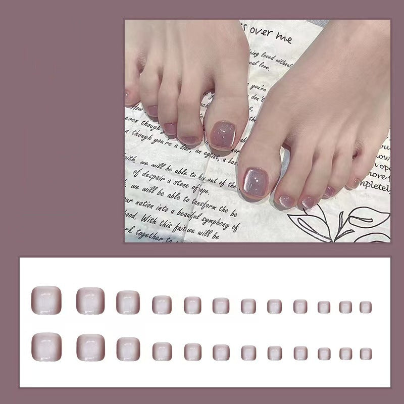 Nail set with elegant artificial nails Bowlift