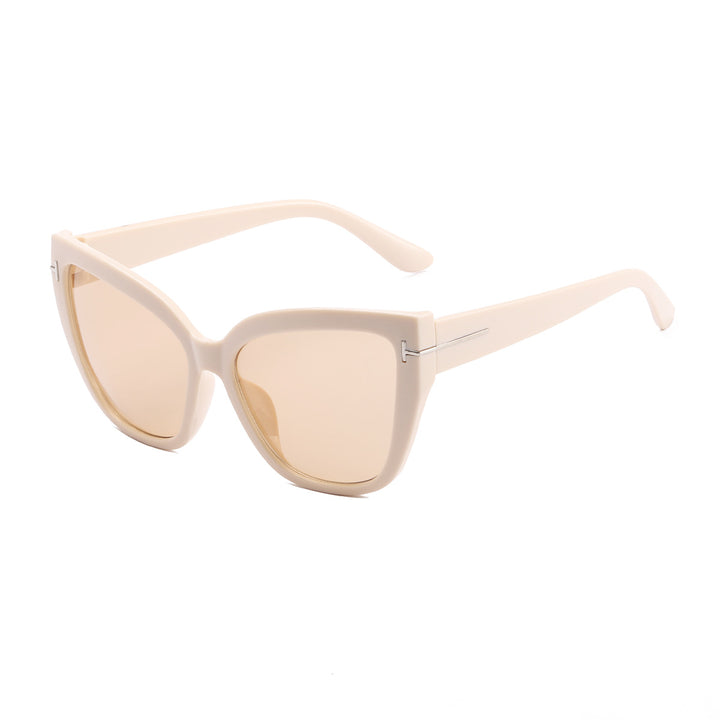 Ladies Cat-Eye Sunglasses with Fashionable Structured Frame Bowlift