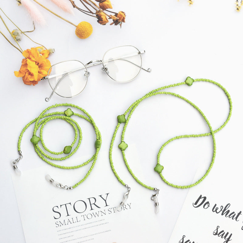 Beaded Eyewear Chain with Flower Accents Bowlift
