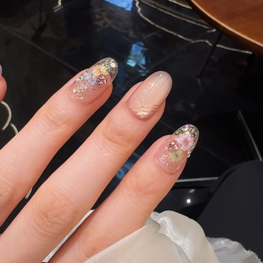 Elegant Floral Nail Art Bowlift
