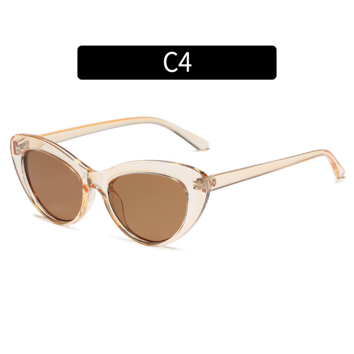 Retro Cat-Eye Sunglasses with Gradient Lenses