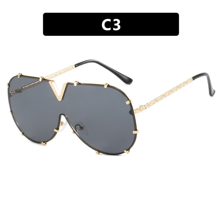 Women oversized safety glasses in modern design Bowlift
