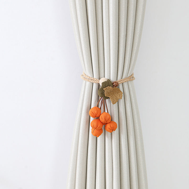 Decorative curtain tieback Bowlift
