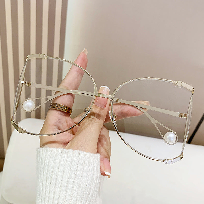 Ladies fashionable glasses with elegant pearl decor Bowlift