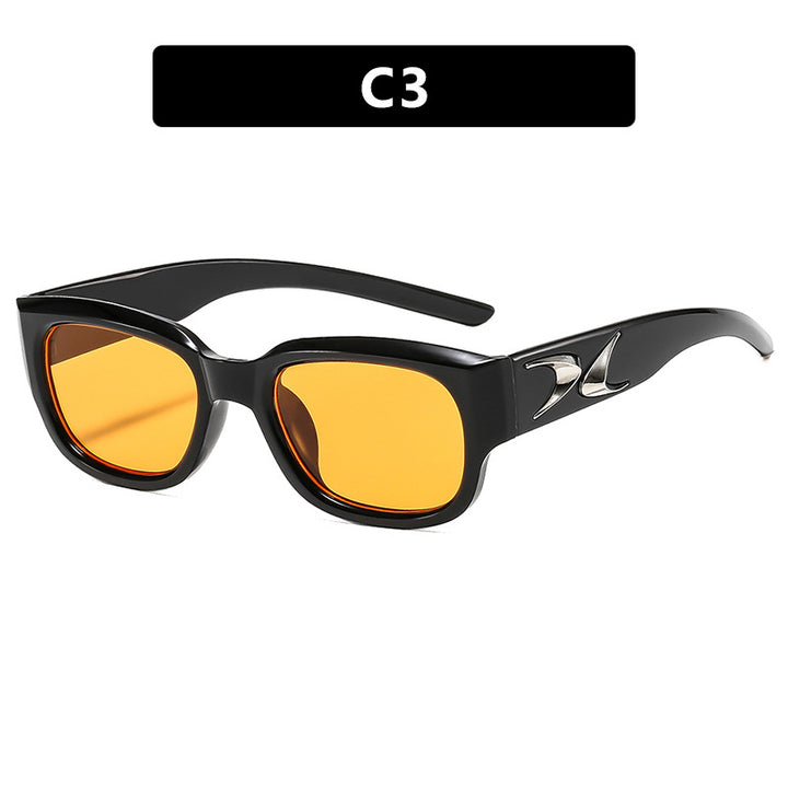 Women's sunglasses in fashionable retro design with stylish accents Bowlift