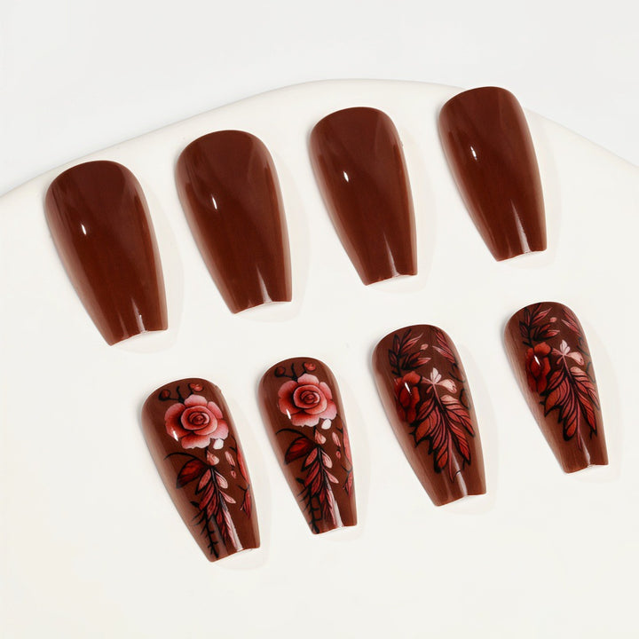 Artificial nails with floral accents Bowlift