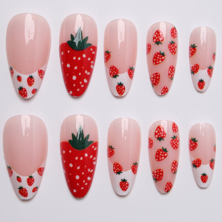 Artificial nails with strawberry design Bowlift