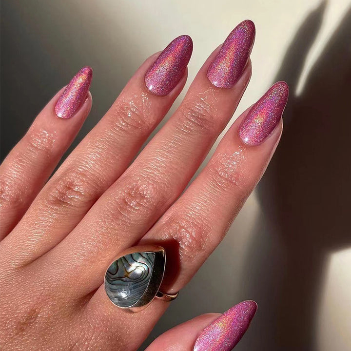 Artful stiletto nails with holographic shine Bowlift