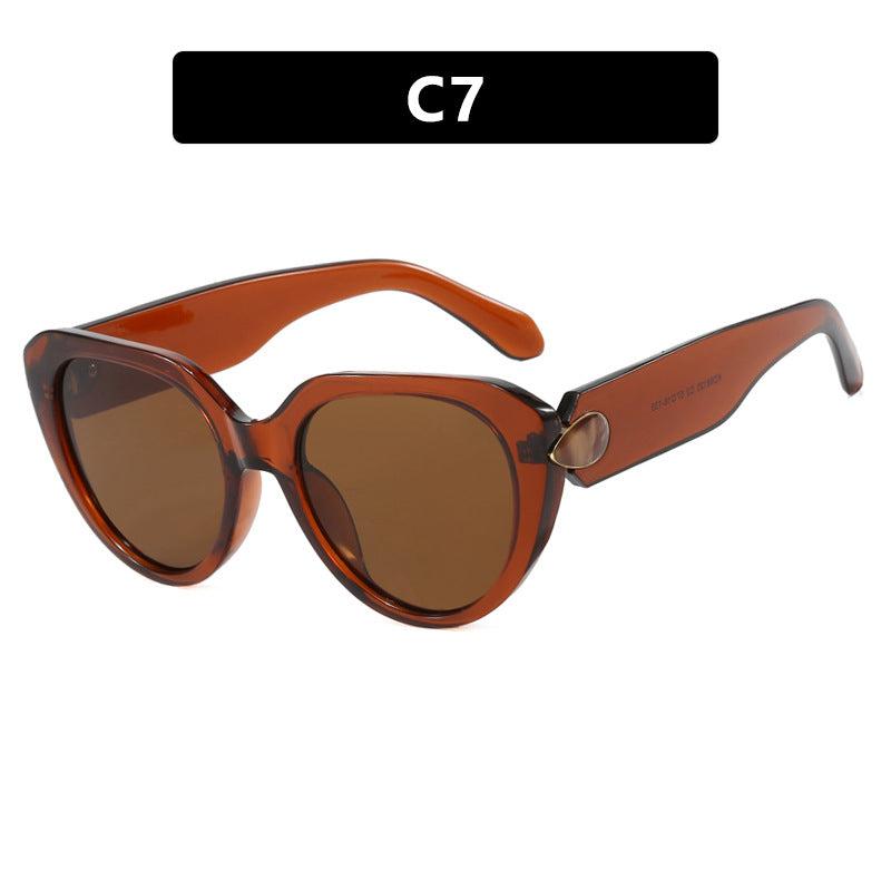 Women Cat-Eye Sunglasses with striking design and protective UV filter Bowlift